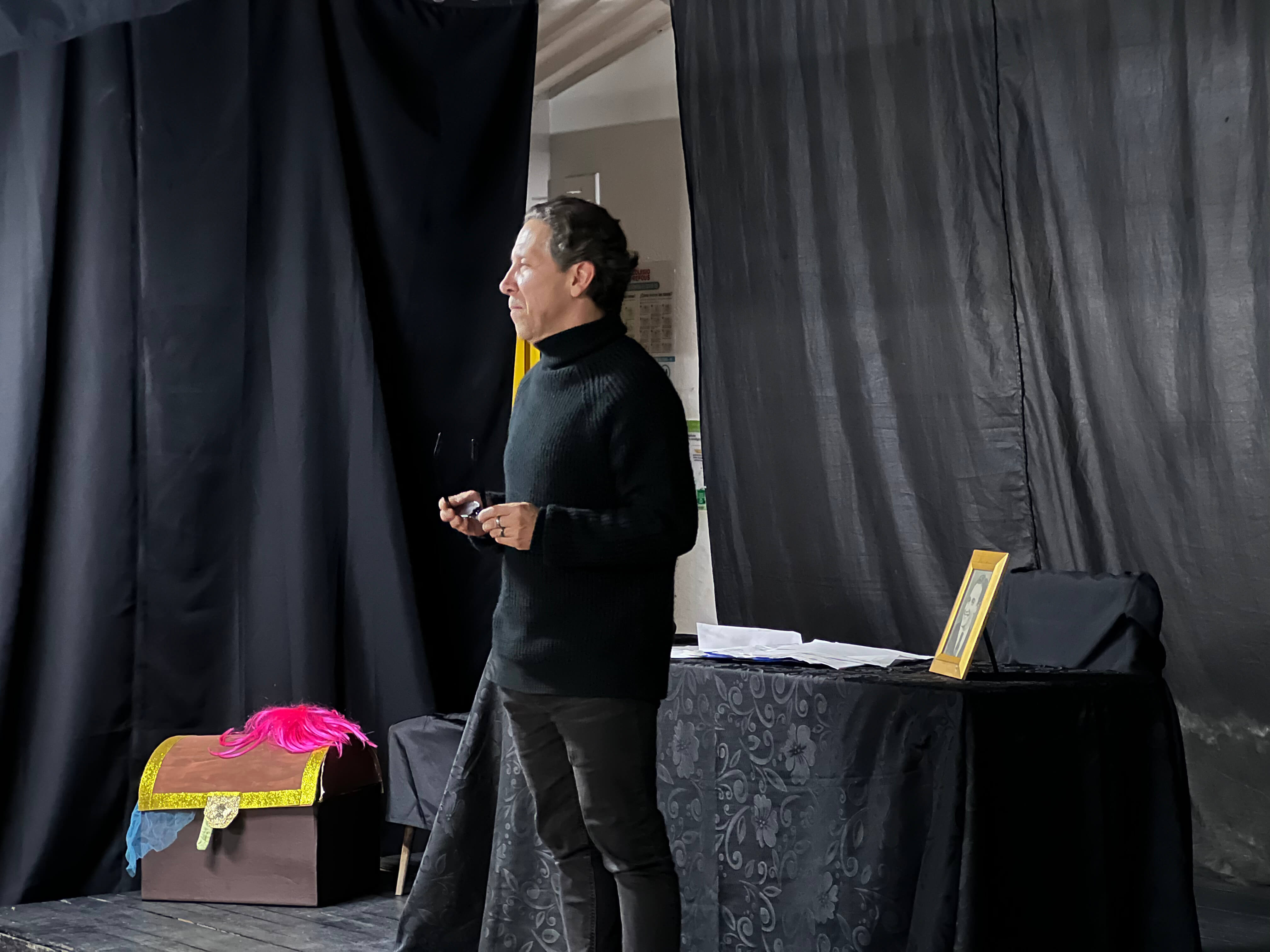 Noche de Teatro Refous