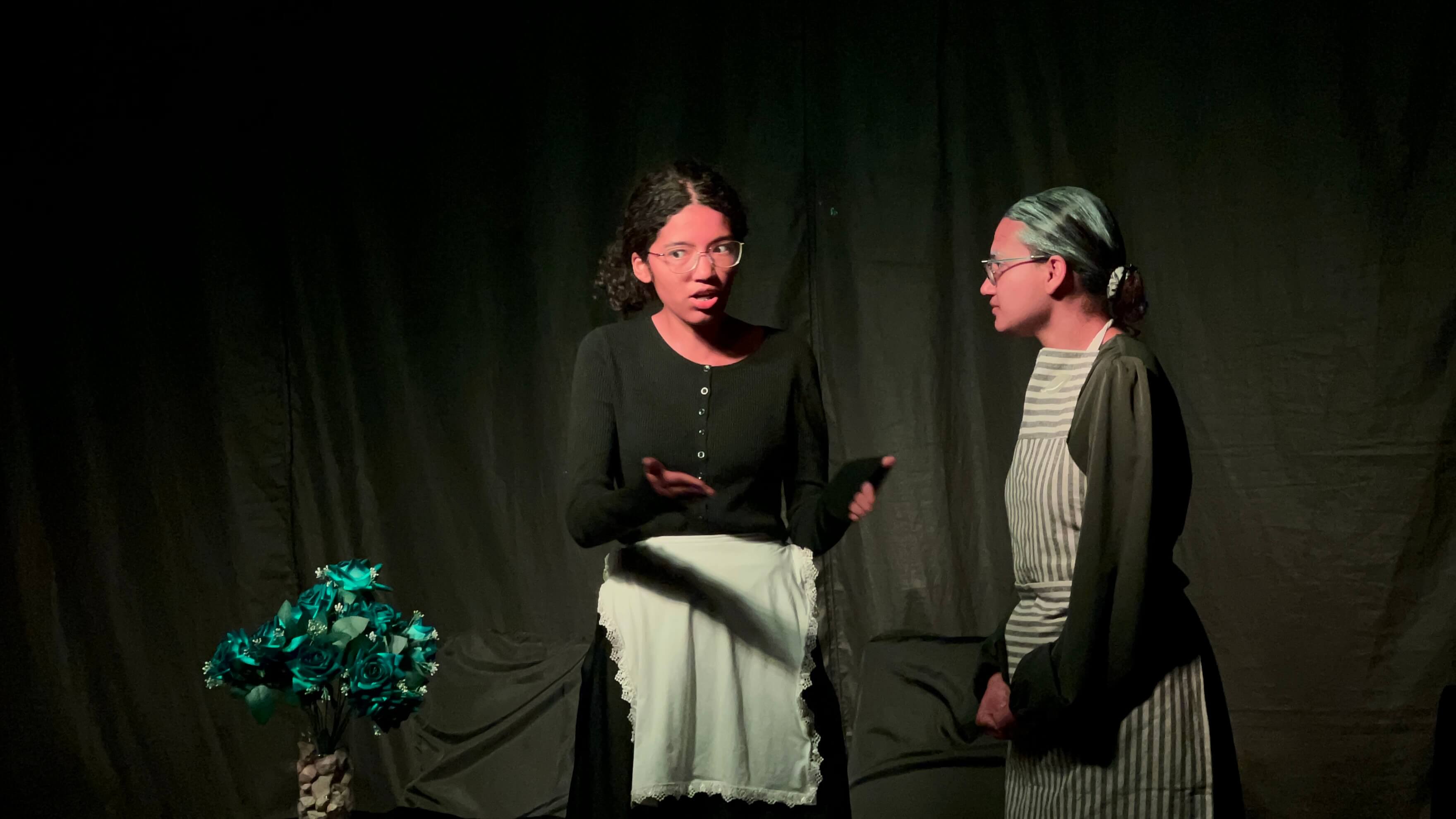 Noche de Teatro Refous