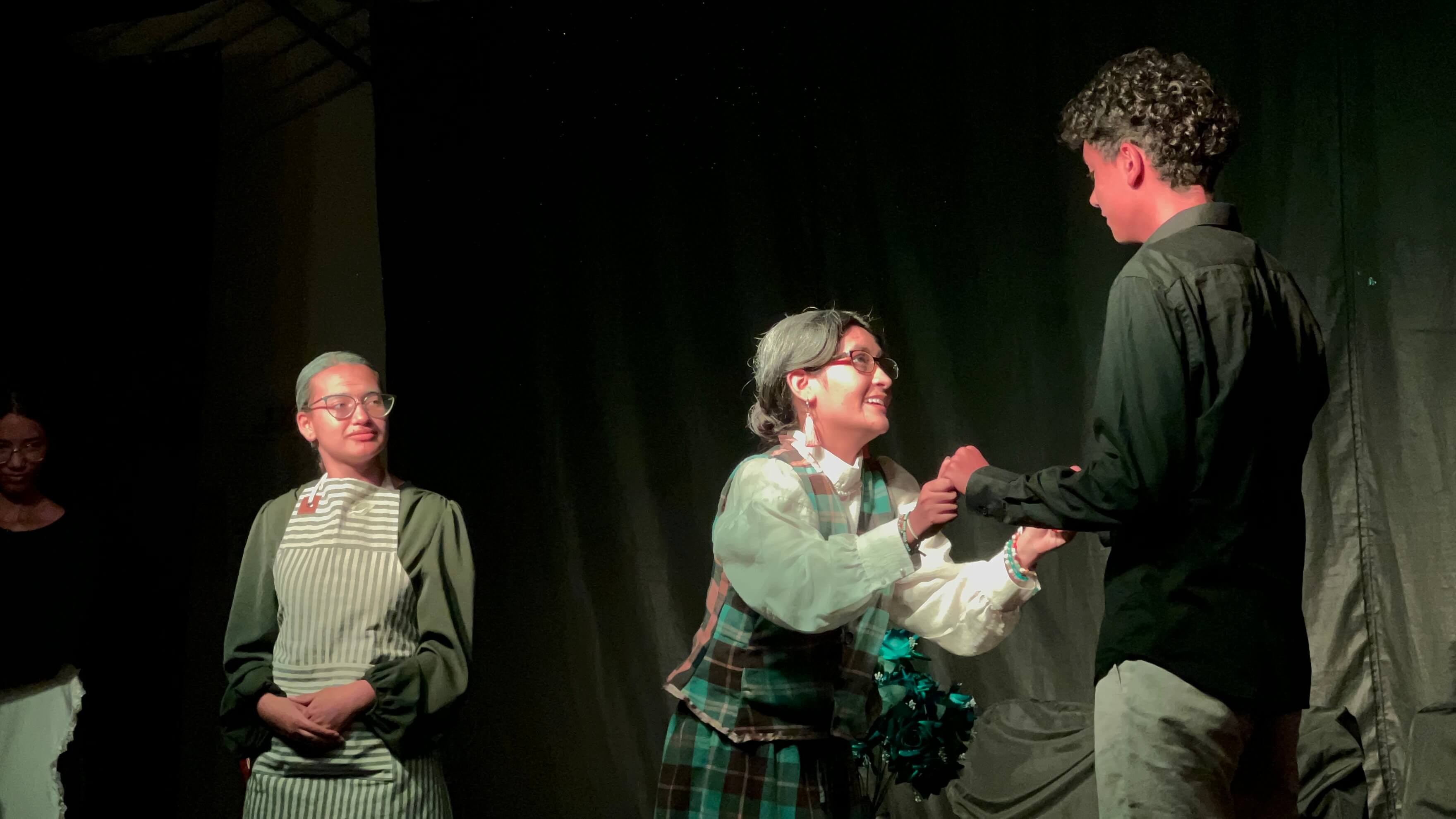 Noche de Teatro Refous