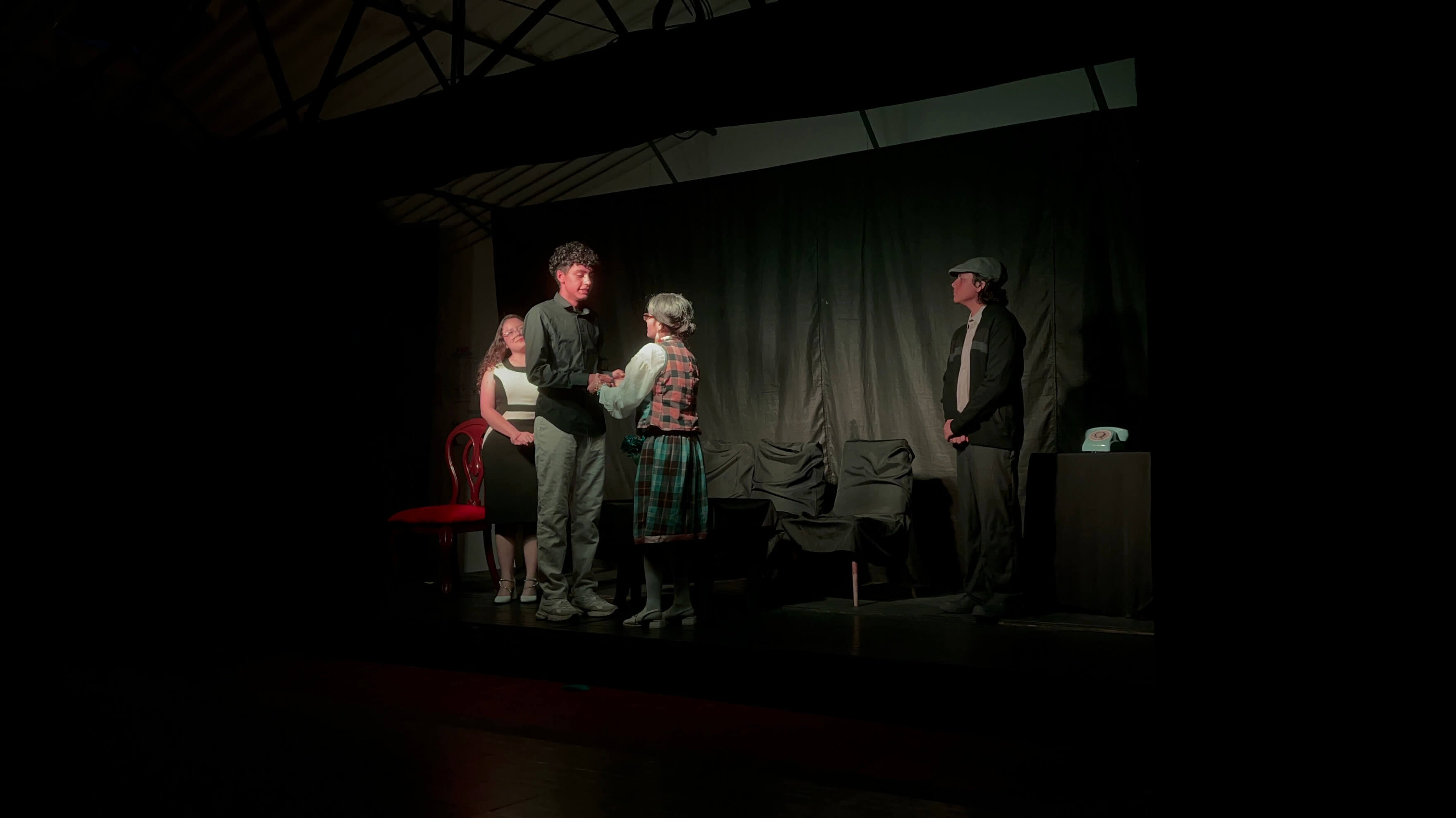 Noche de Teatro Refous